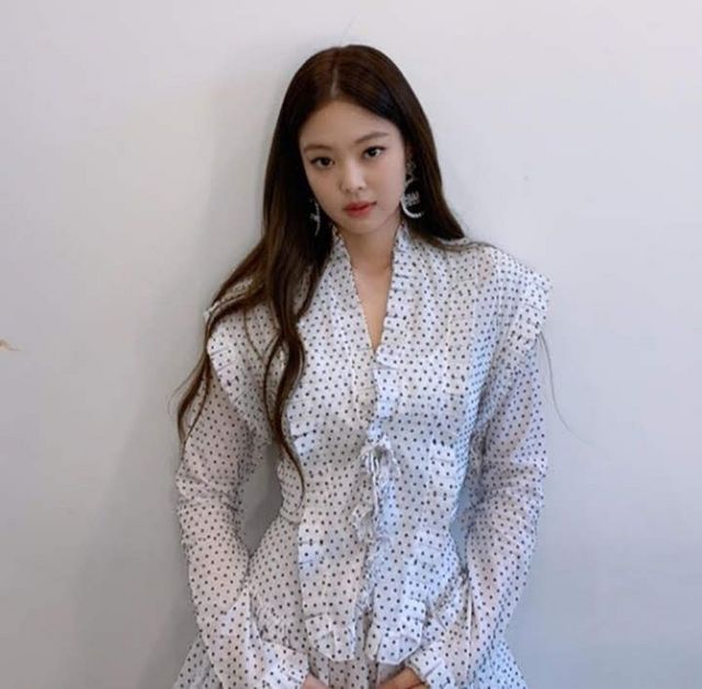 JENNIE
