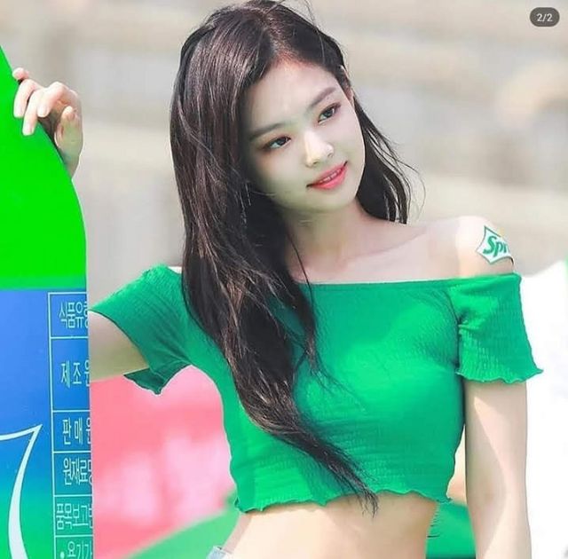 JENNIE