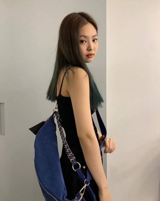 JENNIE