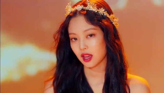 JENNIE