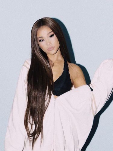 Paroles Ariana Grande Paroles De Chansons Traductions