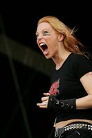 Angela_Gossow