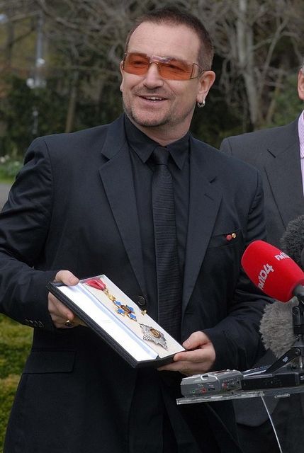 U2