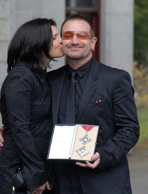 U2