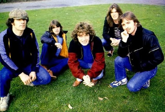 AC/DC