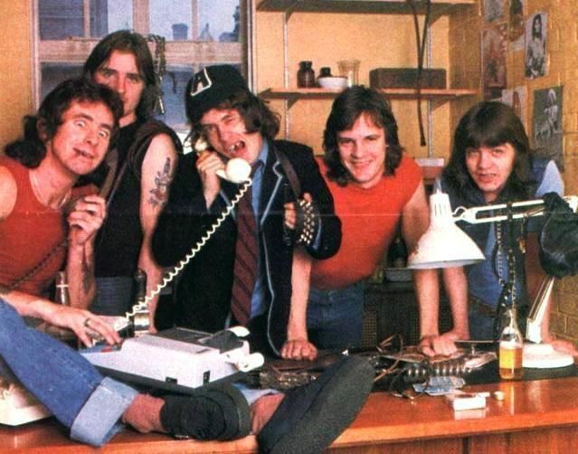 AC/DC