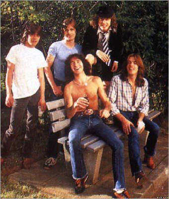 AC/DC