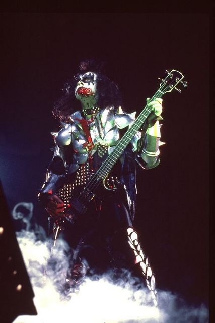 Kiss