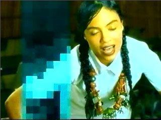 Amel Larrieux