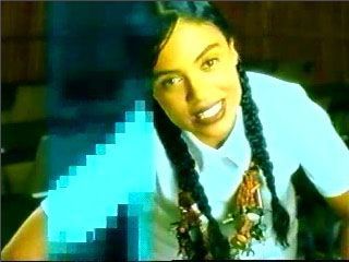 Amel Larrieux