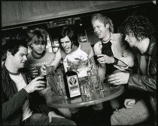 Hinder
