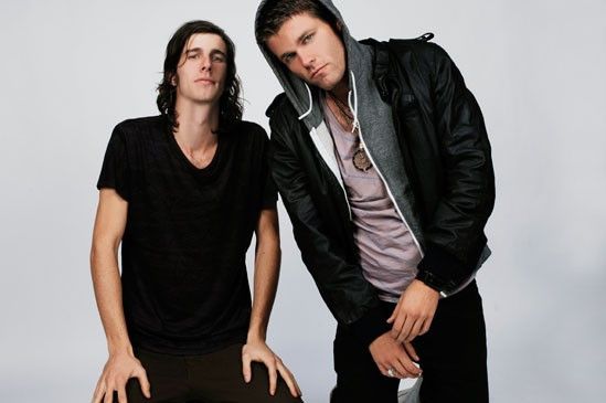 3OH!3