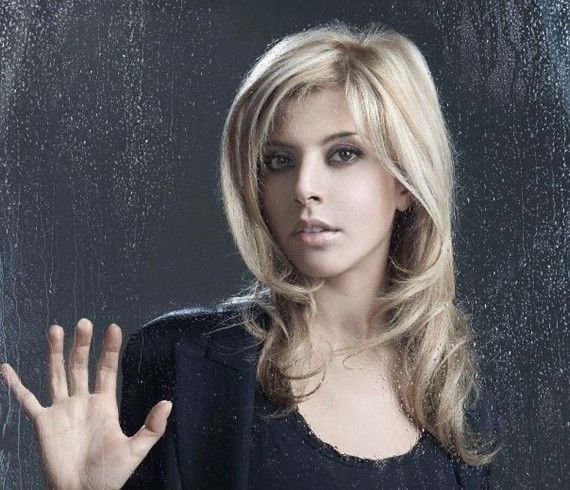 Najoua Belyzel