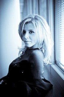 Najoua Belyzel