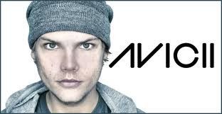 Avicii (Tim Berg ou Tom Hangs)
